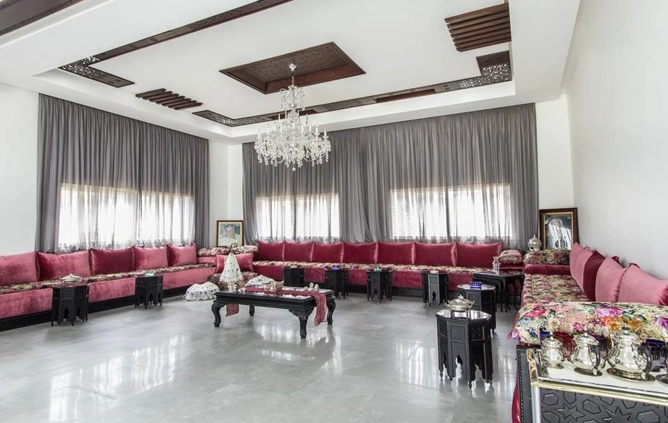 Salon marocain 2019 avec meubles de luxe